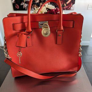 MICHAEL KORS HAMILTON LARGE  MANDARIN RED SAFFIANO LEATHER TOTE BAG